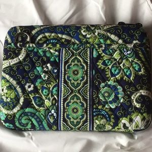 Vera Bradley IPad/Tablet hardshell carrying case
